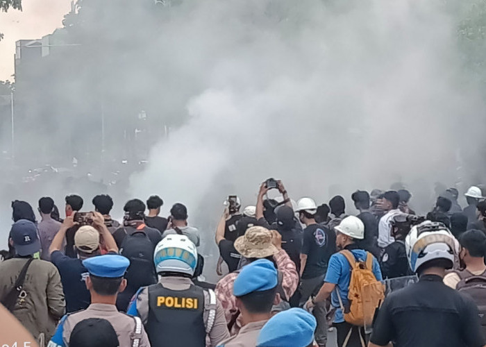 Provokator Berpakaian Hitam Diamankan Usai Ricuh di Aksi May Day Semarang