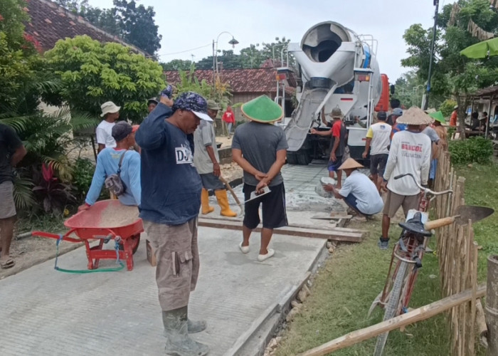 Unik dan Inspiratif! Warga Bengkal Sambongbangi Bangun Jalan Dusun dengan Dana Ini