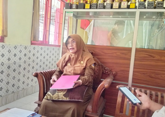 Heboh Dugaan Pemaksaan Beli Buku Paket Rp 460 Ribu di SDN 02 Brebes, Kepsek Angkat Bicara