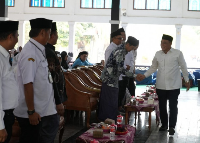 Momentum Pererat Ukhuwah Islamiyah, Nurkholes Ajak Jamaah Haji Pemalang Perkuat Kepedulian dan Kebersamaan