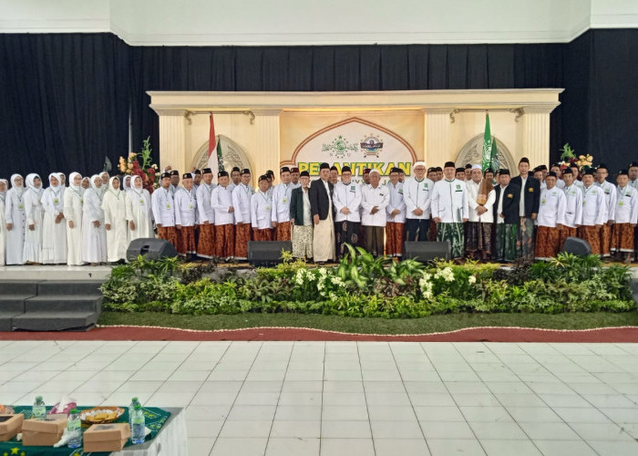 KH Ali Masykur Beri 4 Pesan Penting untuk Wadah Tarekat NU Kota Pekalongan