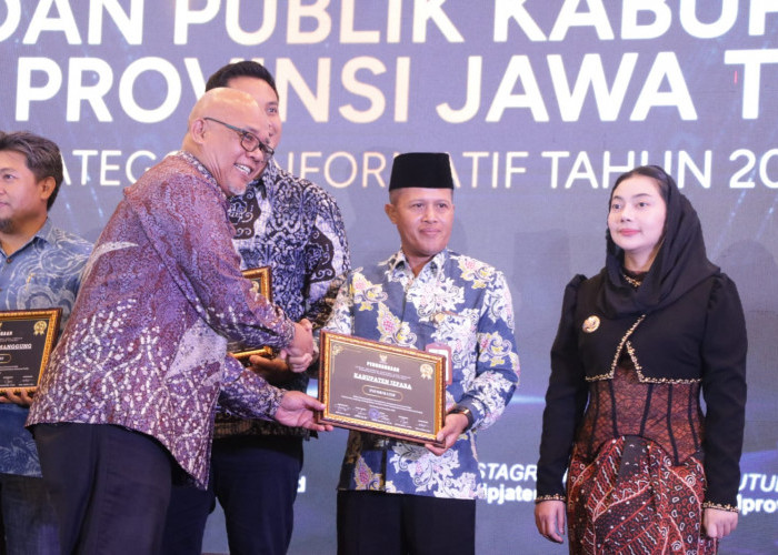 Anugerah Keterbukaan Informasi Publik 2025, Jepara Raih Predikat Informatif 