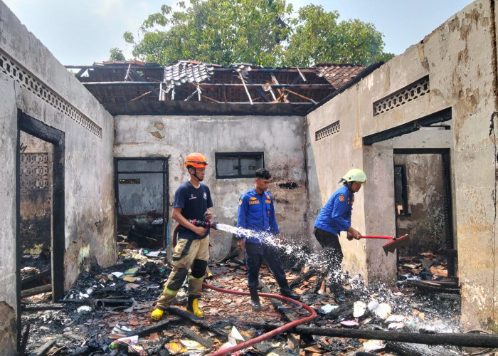 Rumah Warga Banyurip Pekalongan Ludes Terbakar, Diduga Akibat Charger HP