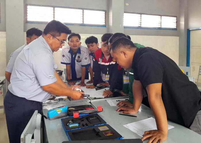 80 Karyawan IKM LIK Takaru Ikuti Pelatihan di SMK Muhammadiyah 1 Kota Tegal 