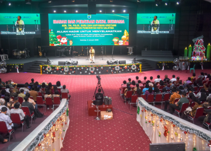 Di Gereja Bethel Area, Natal Bersama ASN Pemkot Salatiga Berlangsung Khusyuk dan Suka Cita