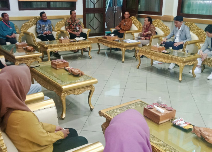 Bupati Pemalang Turun Tangan Cari Solusi Atasi Masalah  Akuisisi Pabrik Garmen