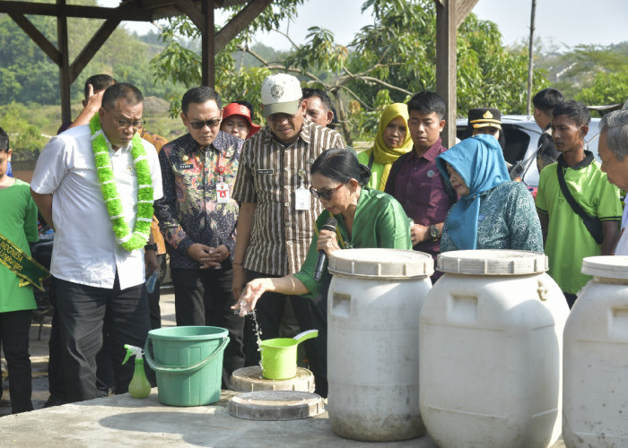 Menteri LH Jumhur Hidayat Kagum dengan Bulusan Semarang, Sampah RT Disulap Jadi Sumber Ekonomi Miliaran Rupiah