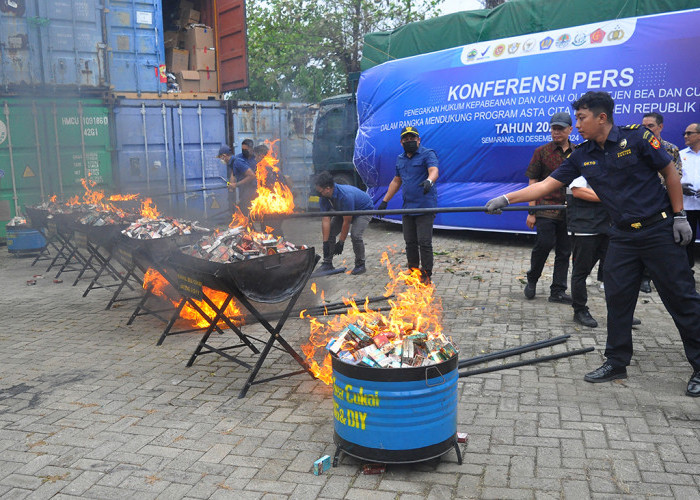 Bea Cukai Musnahkan Barang Ilegal dan Cegah Kerugian Negara Rp117,72 Miliar selama 2024