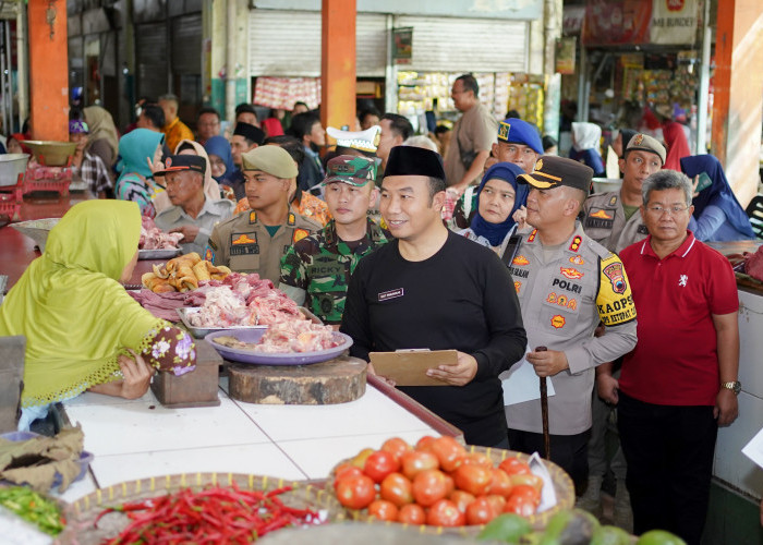 Cek Harga Jelang Idhul Fitri, Bupati Didesak Bubarkan Pedagang di Lahan Okupasi