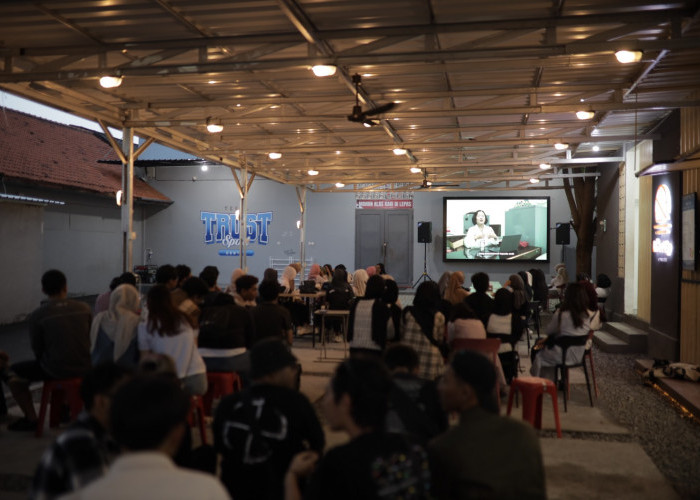 Mahasiswa DKV Universitas Harkat Negeri Gelar Ngabuburit Film Dokumenter di Kota Tegal