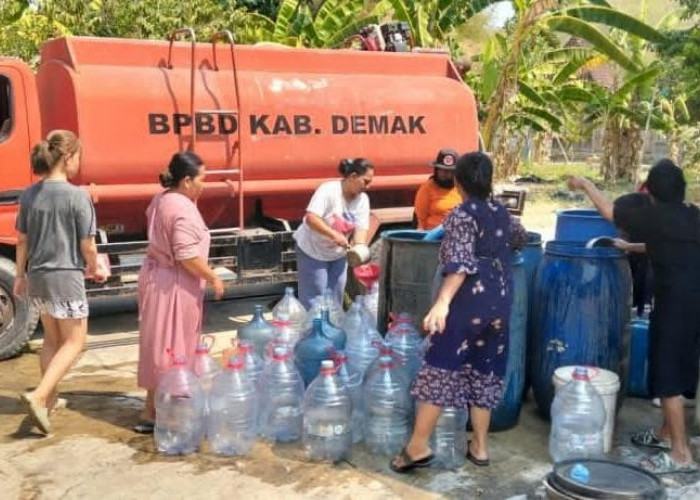 Kekeringan Mengancam, BPBD Demak Kucurkan 2,87 Juta Liter Air Bersih untuk 62 Ribu Warga
