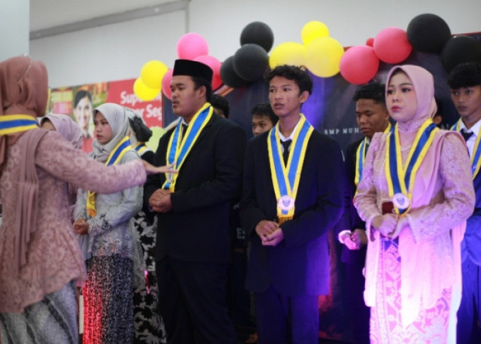 SMP Muhammadiyah 3 Kota Tegal Lepas Siswa Kelas IX 