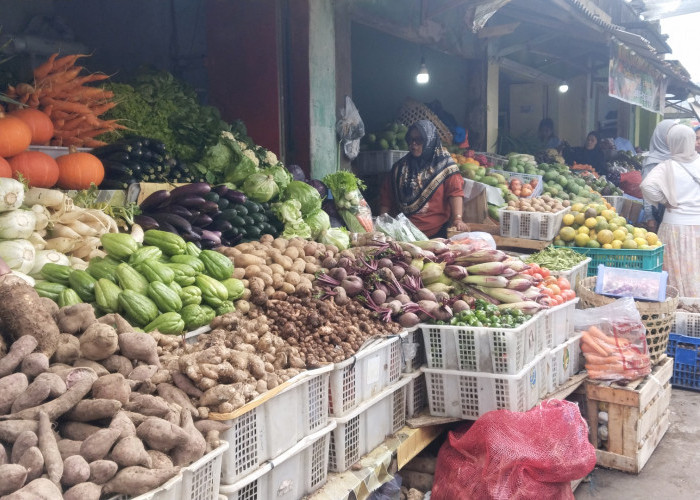 Kamu Melintasi Jalur alternatif Salatiga–Magelang Via Kopeng, Mampir ke Surganya Buah dan Bunga Pasar Kopeng