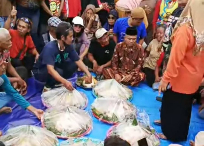 Euforia Warga Pasca KPK Tetapkan Bupati Pati Sudewo Tersangka, Gelar Syukuran di Alun alun Pati