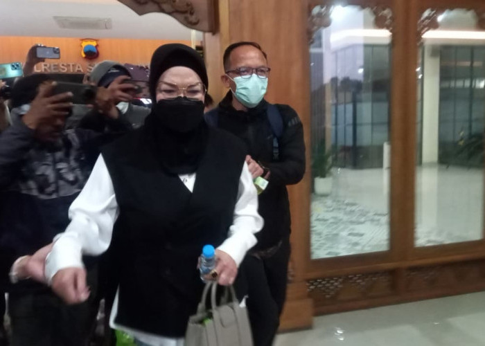 Diduga Terjaring OTT KPK, Bupati Sukoharjo dan Tiga Orang Dibawa ke Jakarta