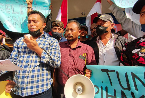 Massa Geruduk dan Segel Kantor ACT Jawa Timur