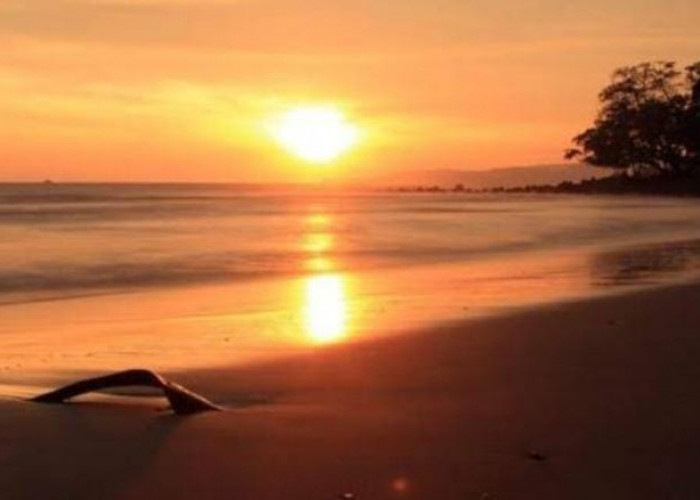 10 Tempat yang Cocok untuk Menikmati Sunset Di Jawa Timur