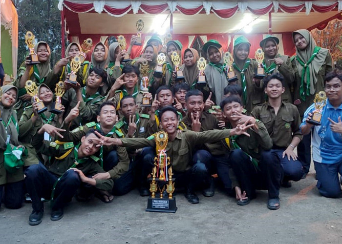 SMA Muhammadiyah Kota Tegal Juara Umum Perkemahan GKHW 2024