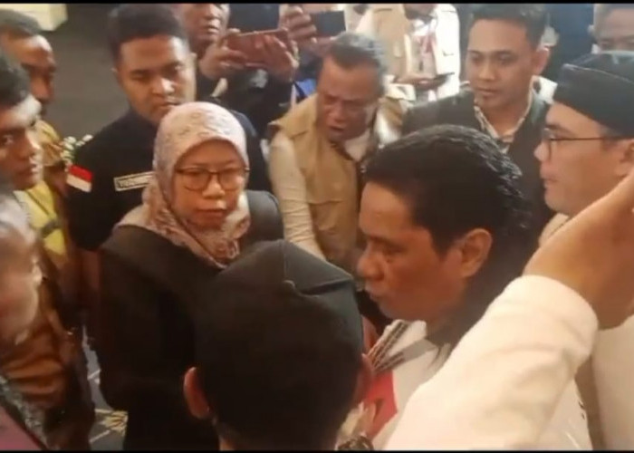 Ricuh Debat Pilbup Pekalongan 2024, Adu Yel-yel Berujung Anak Cawabup Kena Pukul dan Lapor ke Polda