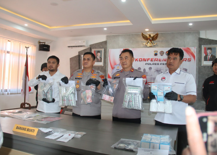 SaatJaringan Pengedar Sabu Dibekuk Polres Pemalang, 3 Tersangka dan 14,25 Gram Sabu Diamankan