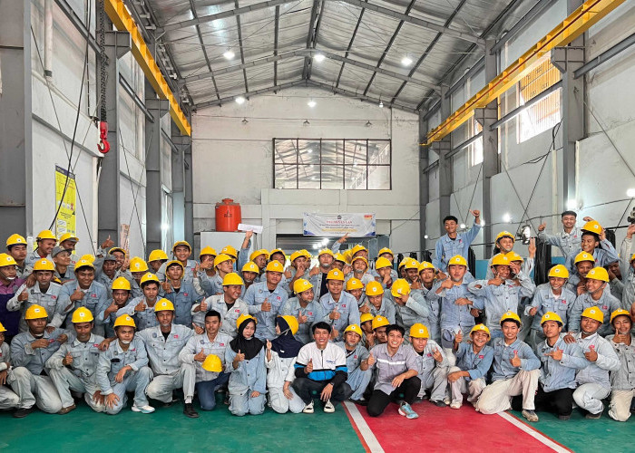Alumni SMK Mutu Tegal Turun Gunung Ngajar Adik Kelas, Berbagi Pengalaman dan Ilmu