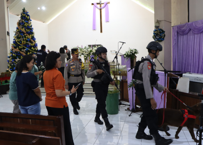 Unit K-9 Pastikan Gereja di Salatiga Aman