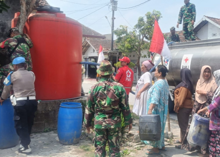 Sumur Mulai Mengering, Ribuan Warga Gabus Pati Berburu Air Bersih di Tengah Kemarau