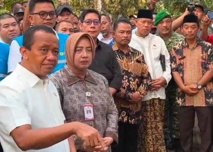 Bupati Yuli Minta Warga Laporkan Rumah Belum Berlistrik, Pemasangan Gratis Diusulkan Tahun 2027