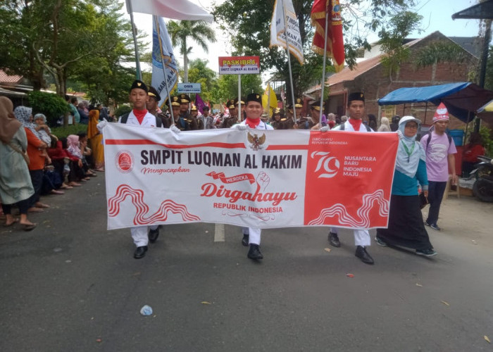 SMP IT Luqman Al Hakim Kabupaten Tegal Meriahkan HUT RI 