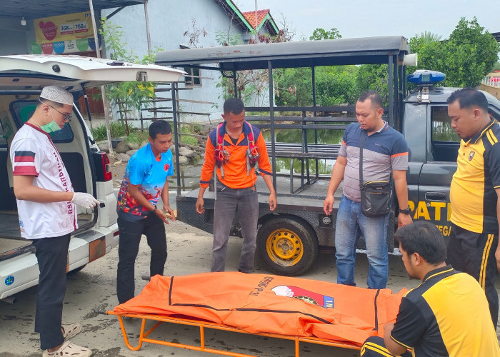Mayat Tanpa Identitas Ditemukan di Pantai Muara Anyar Kota Tegal 