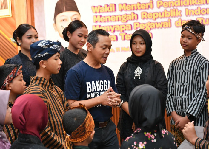 Kemendikdasmen Tak Tutup Mata, Komunitas Sastra dan Literasi Jateng Dikucuri Bantuan