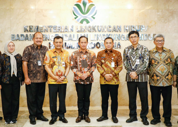 Gubernur Jateng Konsultasi ke Kementerian LH, Dorong Zonasi Sampah Regional