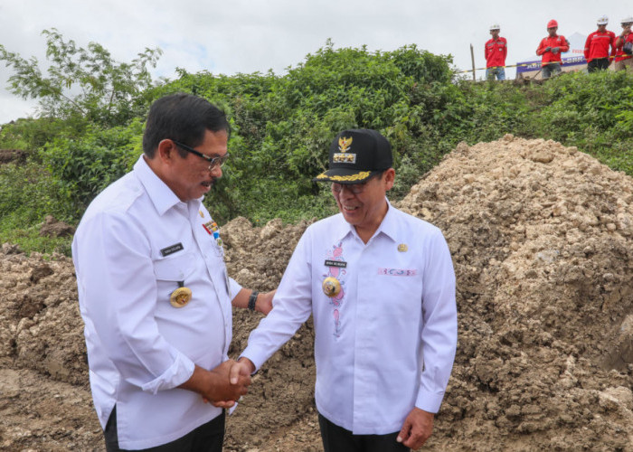 Cegah Banjir, Pj Gubernur Jateng Tinjau Normalisasi Sungai Wulan