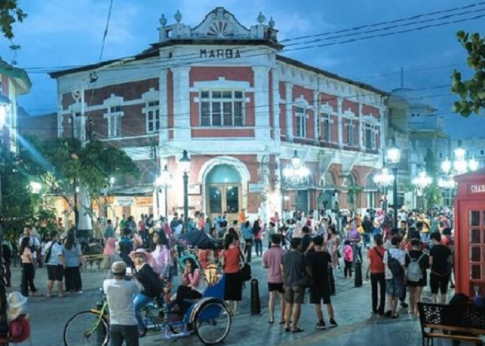 Mengarungi Jejak Sejarah di Kota Lama Semarang: Wisata Gratis dan Pesona Bangunan Tua yang Menggetarkan