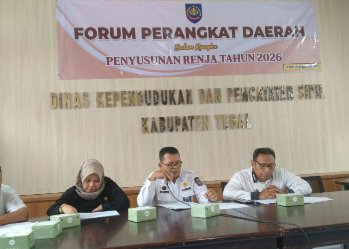 Berlakukan  Layanan Online Adimiduk di Desa dan Kelurahan se-Kabupaten Tegal 