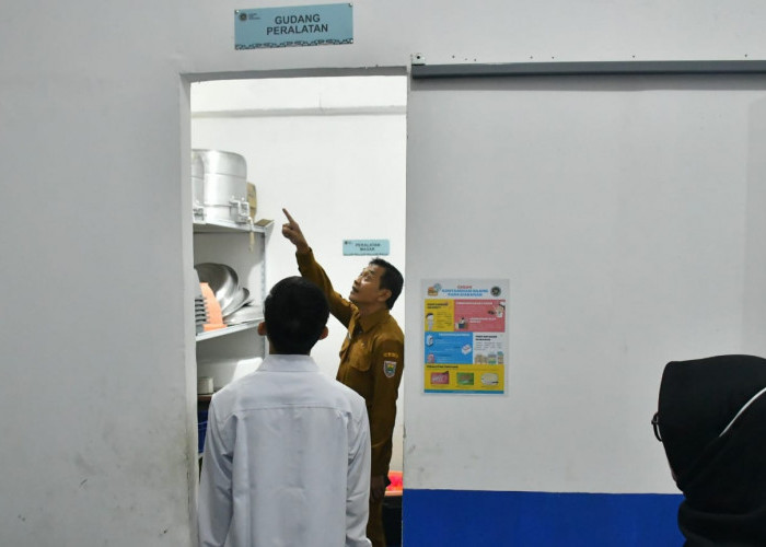 Wabup Batang Sidak Bekas Warung Makan Padang jadi SPPG di Pantura