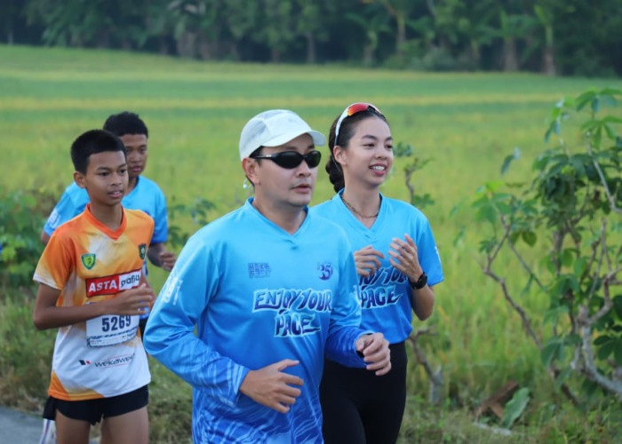 Wabup Dion Agasi Ikut Hexa Fun Run 5K SMA N 6 Purworejo, Kampanyekan Hidup Sehat dan Dukung UMKM