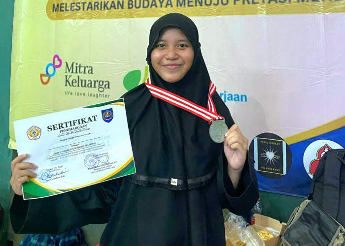 SMP IT Luqman Al Hakim Slawi Juara Pencak Silat