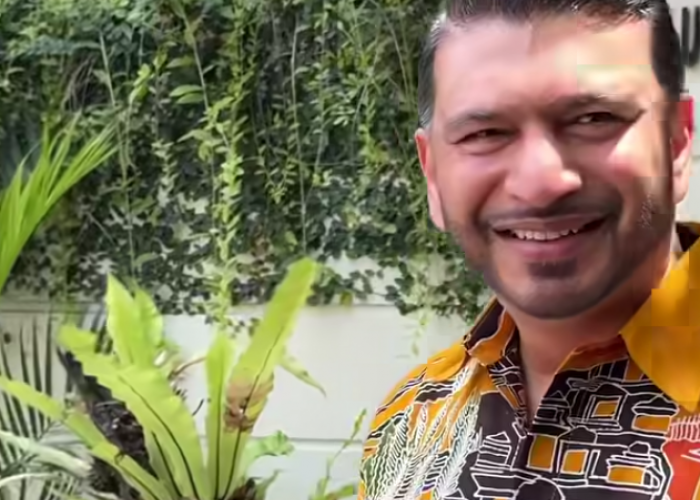 Saat KPK Geledah Rumahnya di Semarang, Suami Bupati Pekalongan Nonaktif Fadia Arafiq Temui Jokowi di Solo