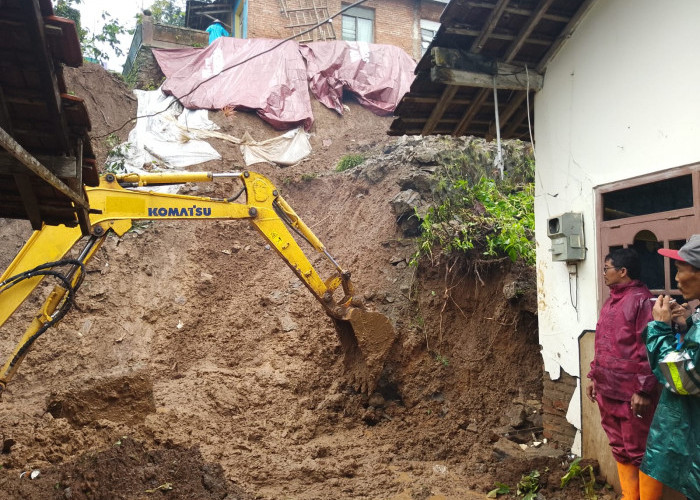 Dua Rumah Warga Pegunungan Muria Diterjang Longsor, Begini Peringatan BPBD Kudus