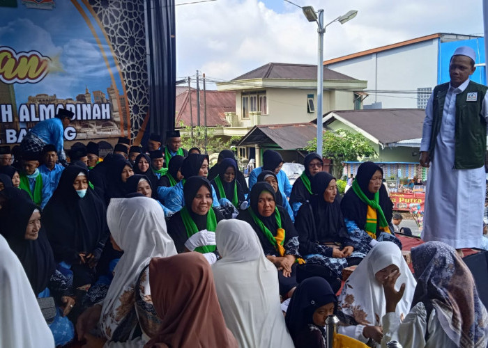 Suasana Haru Warnai Pelepasan 73 Jemaah Haji Bawang, Ada yang Tunggu 14 Tahun