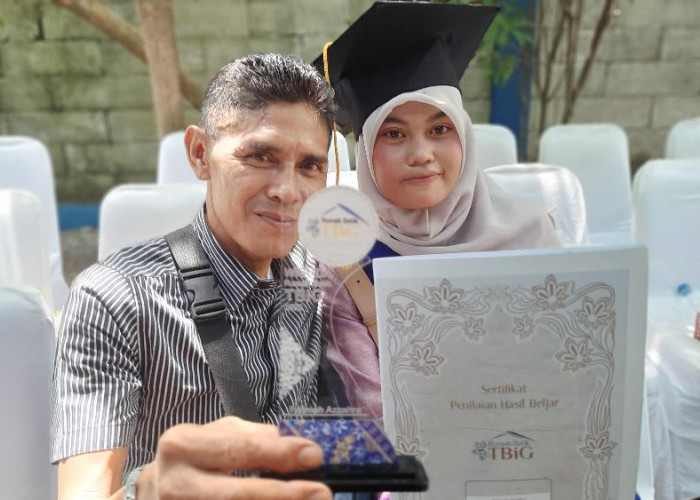 Ayah Setia Menunggu, Fatimah Membatik: Ikhtiar Menyiapkan Masa Depan Anak Disabilitas