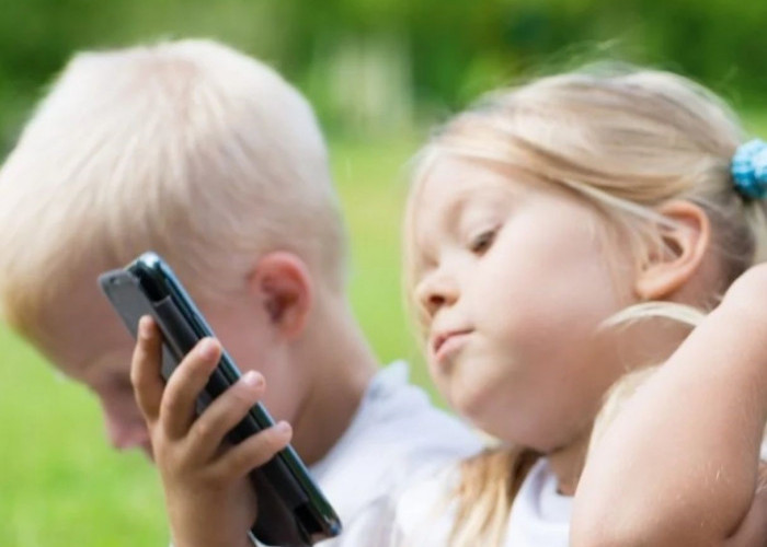 Cara Memata-matai Ponsel Anak dari Jauh
