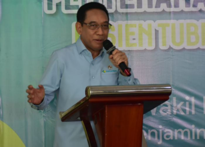 Pengobatan 743 Pasien TB di Salatiga, Wamenkes Beri Sertifikan Sembuh 9 Penyitas TBC