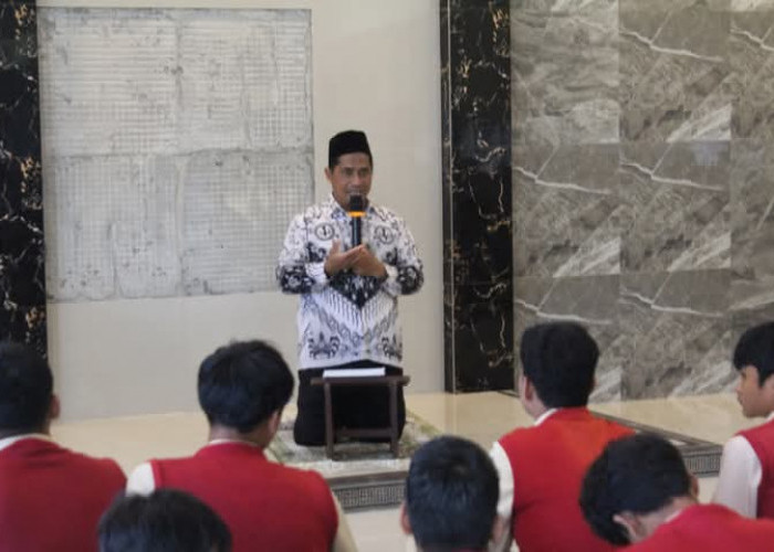 Warga SMP Negeri 1 Slawi  Gelar Pesantren Ramadan 