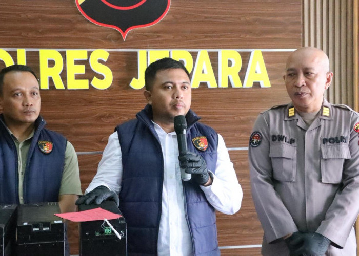 Komplotan Maling Baterai Litium Bernasib Apes, Tertangkap Polisi saat Beraksi di Jepara