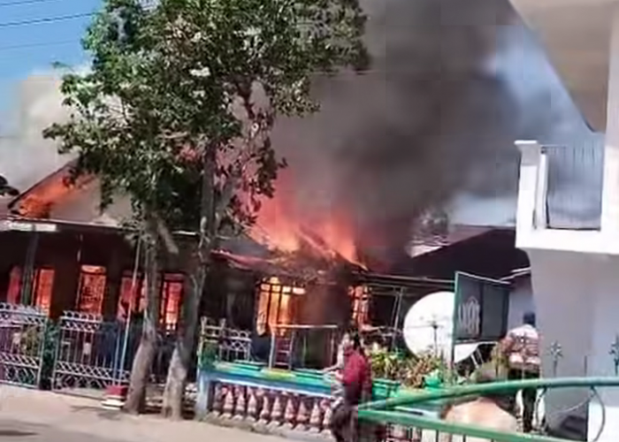 Tiga Rumah di Tingkir Lor Salatiga Terbakar, 2 Ludes Hingga Putuskan Jaringan Pipa Air Bersih