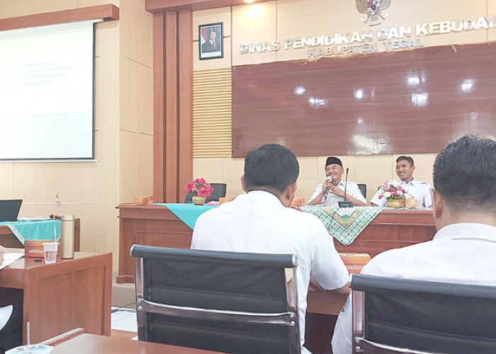 Dikbud Kabupaten Tegal Gandeng MGMP Gelar Peningkatan Kompetensi Guru