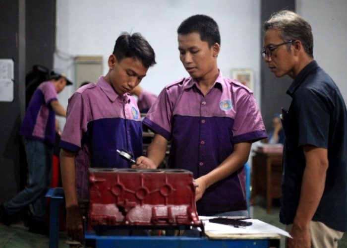 275 Siswa SMK Muhammadiyah 1 Kota Tegal Ikuti Ujian Kompetensi Keahlian
