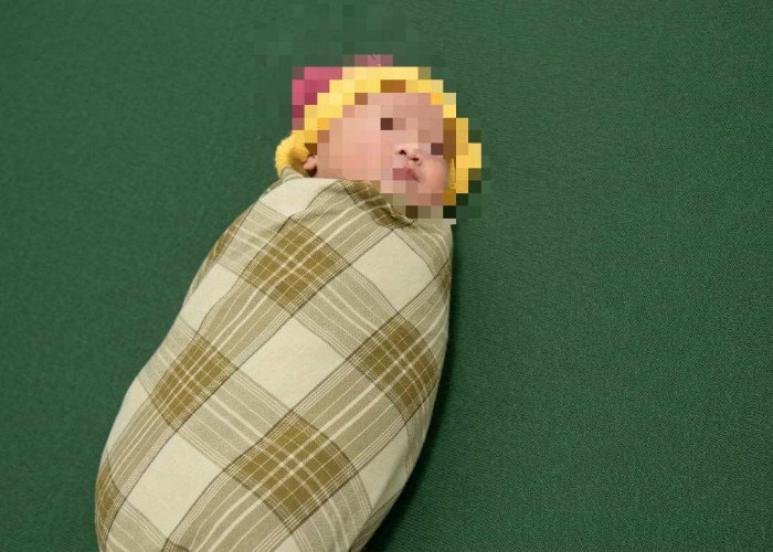Geger Warga Wedarijaksa Pati Temukan Bayi Cantik di Teras Warung Kopi